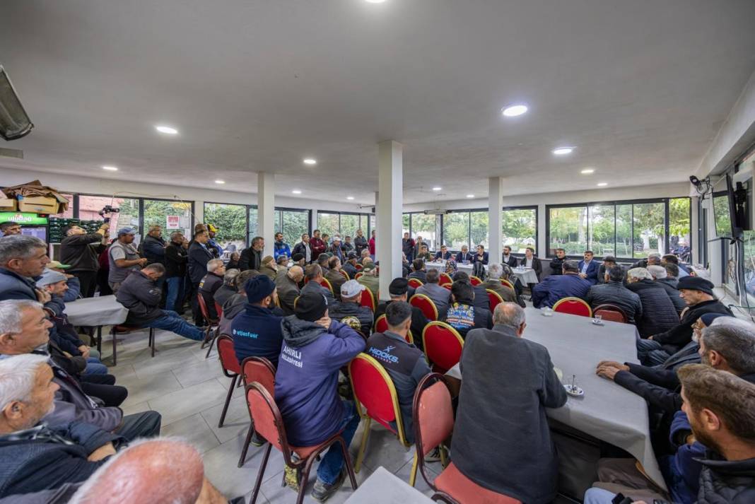 AK Parti Yalıhüyük’te mahalle ziyaretleri gerçekleştirdi: Talepler yerinde dinlendi 4